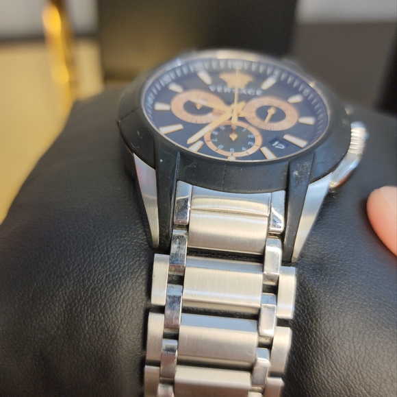 Versace Medusa Watch Chronograph Quartz  Silver Sapphire Crystal Men's - Picture 7 of 10